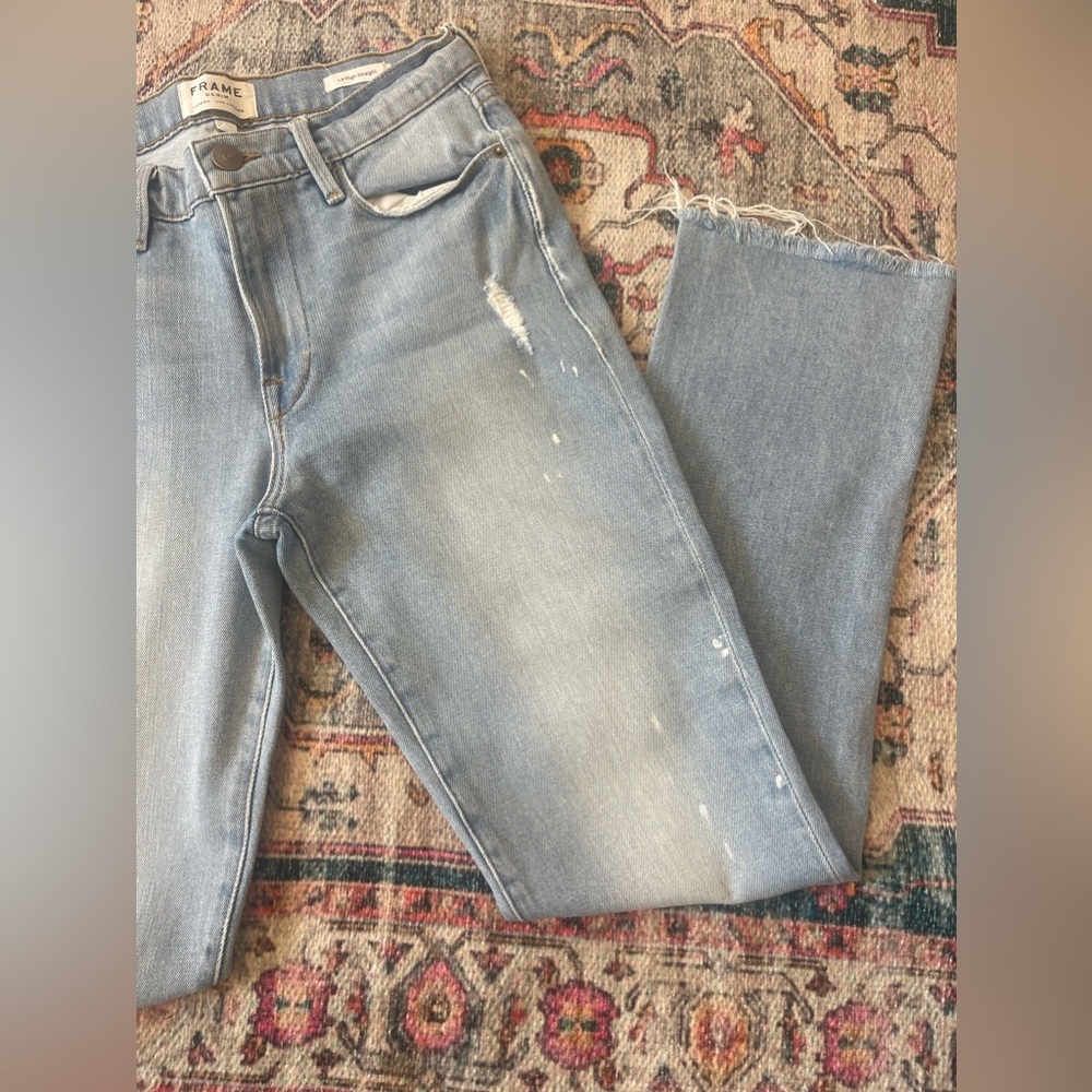 FRAME Le High Straight Raw Fray Jeans. Size 27.